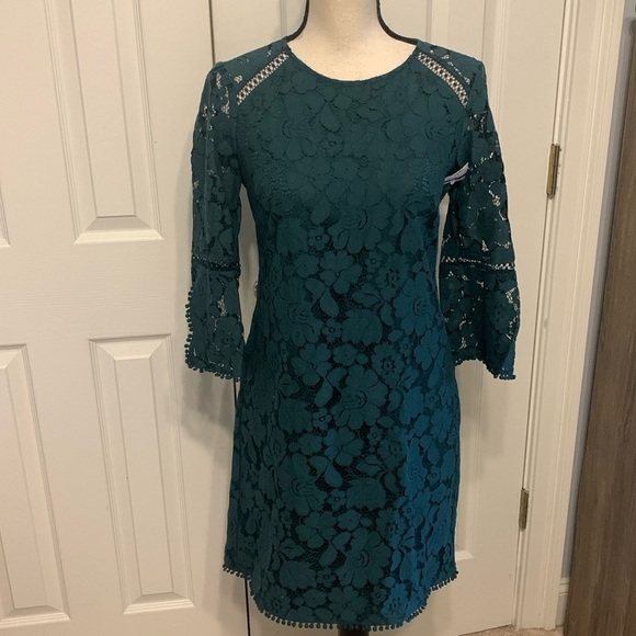 Vince Camuto Lace Shift Dress - Picture 1 of 11